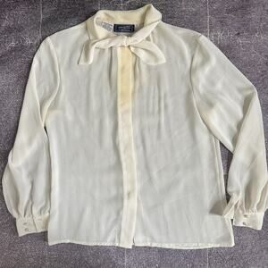 Women's Vintage 70s Haberdashery Collection Ivory White Neck Bow Tie Shirt Sz 12